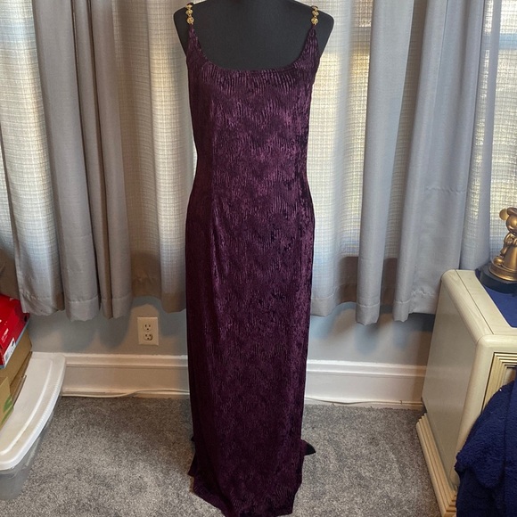 Jessica McClintock Gunne Sax Wine Color Velvet Gown Dress Gold Flower Straps - Picture 1 of 13